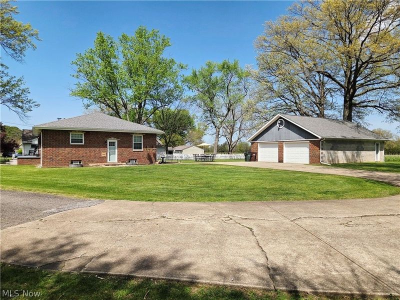 5869 Oberlin Road, Amherst, OH 44001 Photo 3