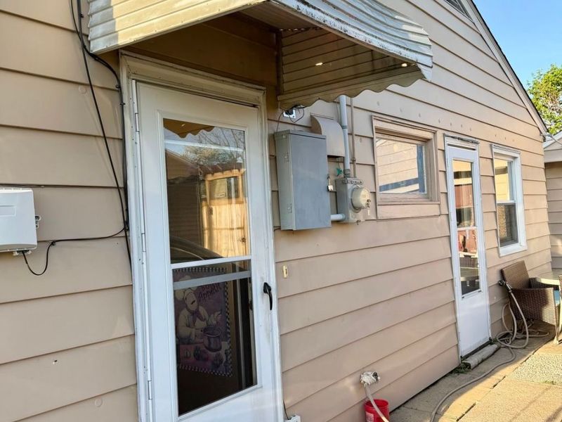 Lorain, OH 44053 Photo 17