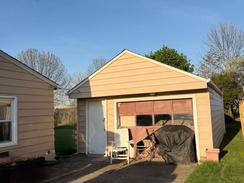 Lorain, OH 44053 Photo 18