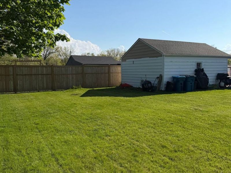 Lorain, OH 44053 Photo 20