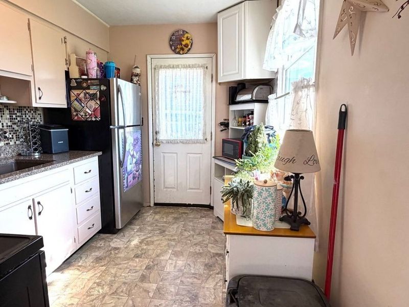 Lorain, OH 44053 Photo 6