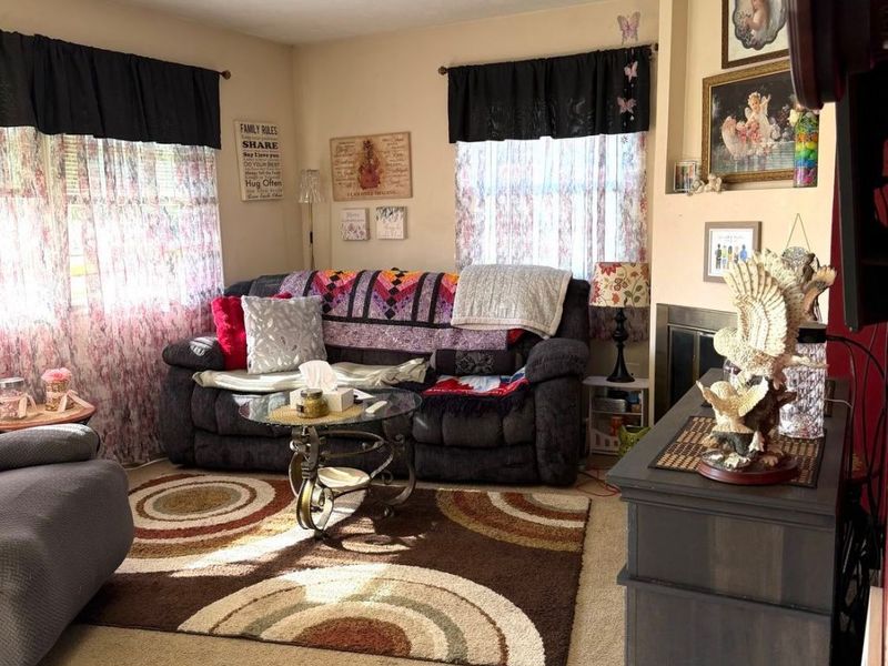 Lorain, OH 44053 Photo 7