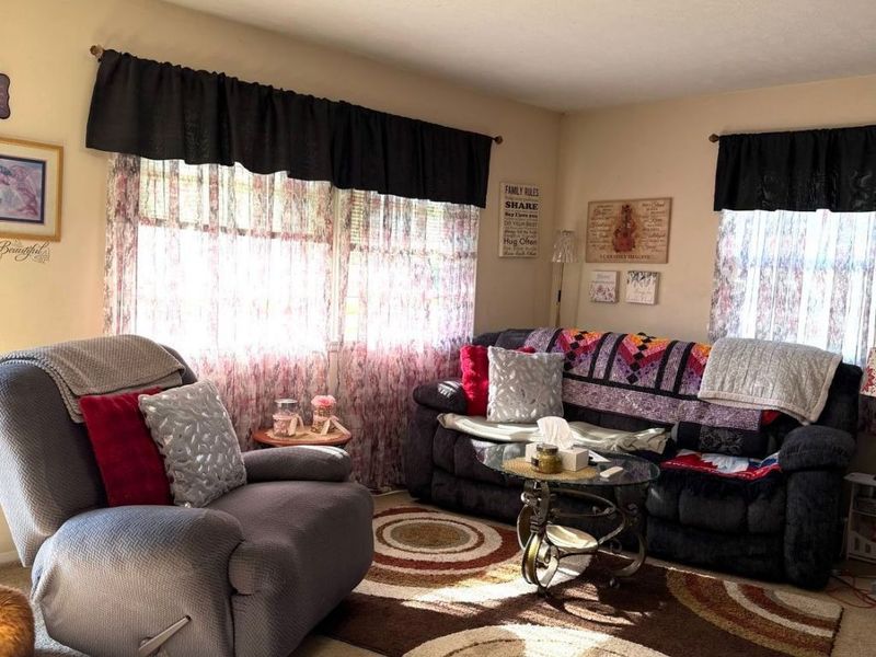 Lorain, OH 44053 Photo 8