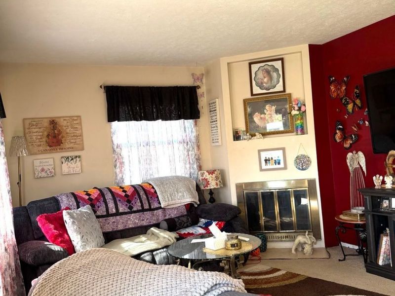 Lorain, OH 44053 Photo 9