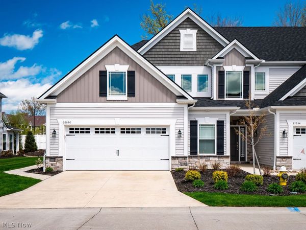 32050 Tuscan Lane , Avon Lake, OH 44012