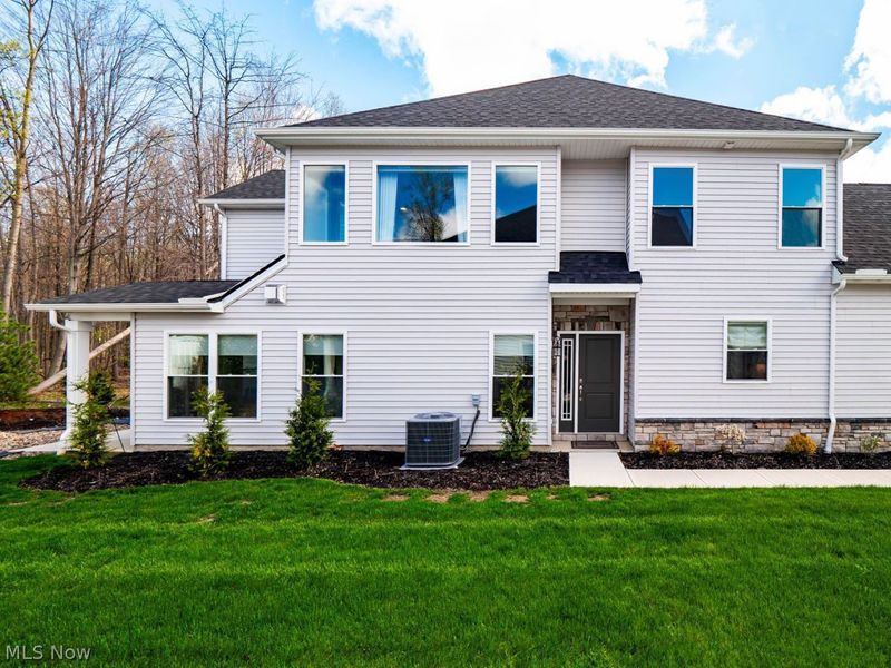 32050 Tuscan Lane, Avon Lake, OH 44012 Photo 3