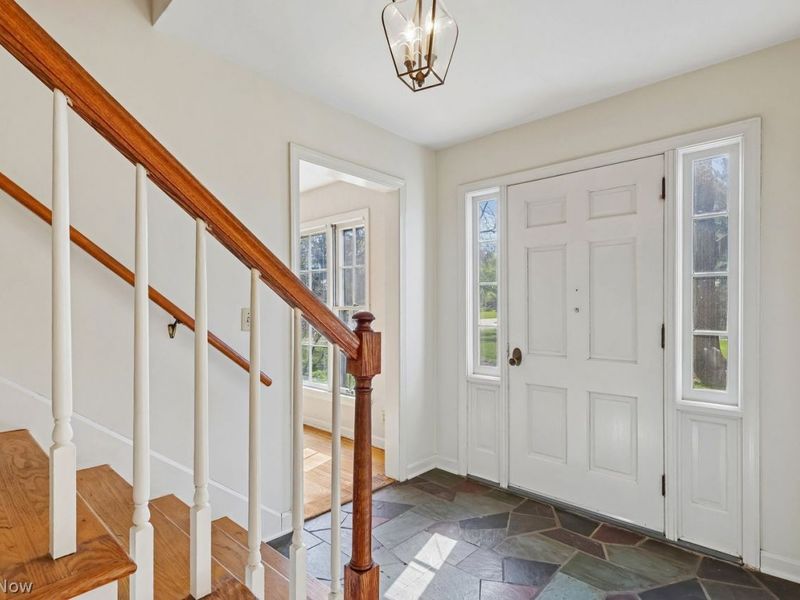 7599 Winding Way, Hudson, OH 44236 Photo 2