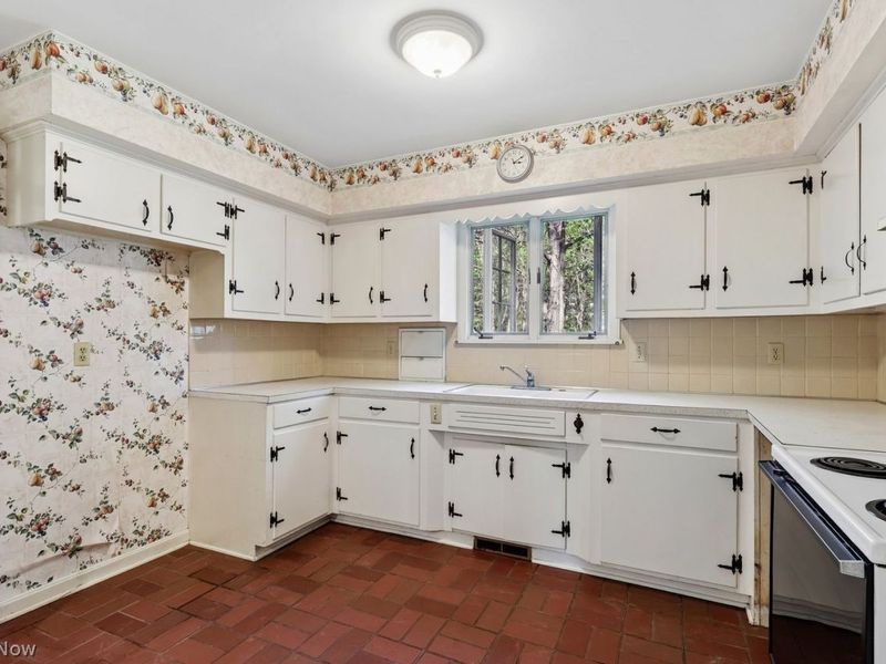 7599 Winding Way, Hudson, OH 44236 Photo 8