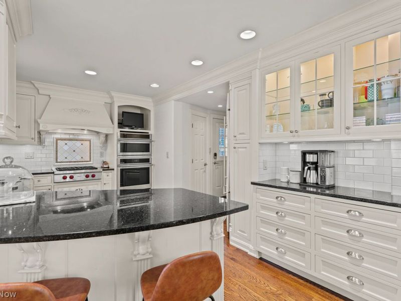 2371 Lalemant Road, University Heights, OH 44118 Photo 13