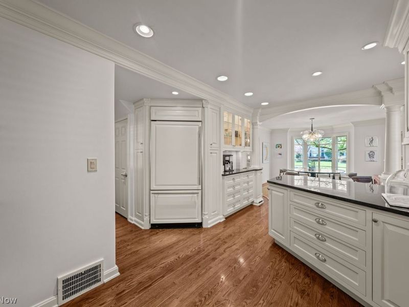 2371 Lalemant Road, University Heights, OH 44118 Photo 16