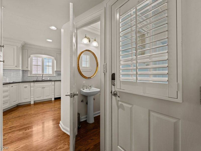 2371 Lalemant Road, University Heights, OH 44118 Photo 18