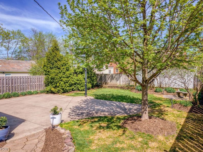 2371 Lalemant Road, University Heights, OH 44118 Photo 38