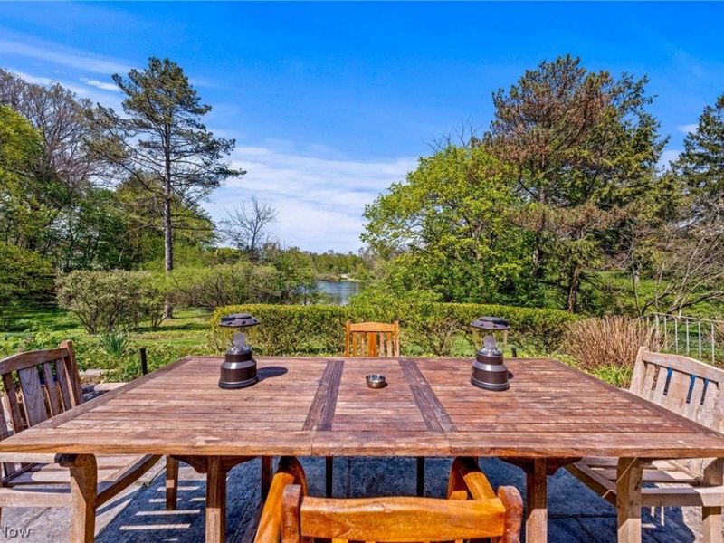 16201 Parkland Drive, Shaker Heights, OH 44120 Photo 11