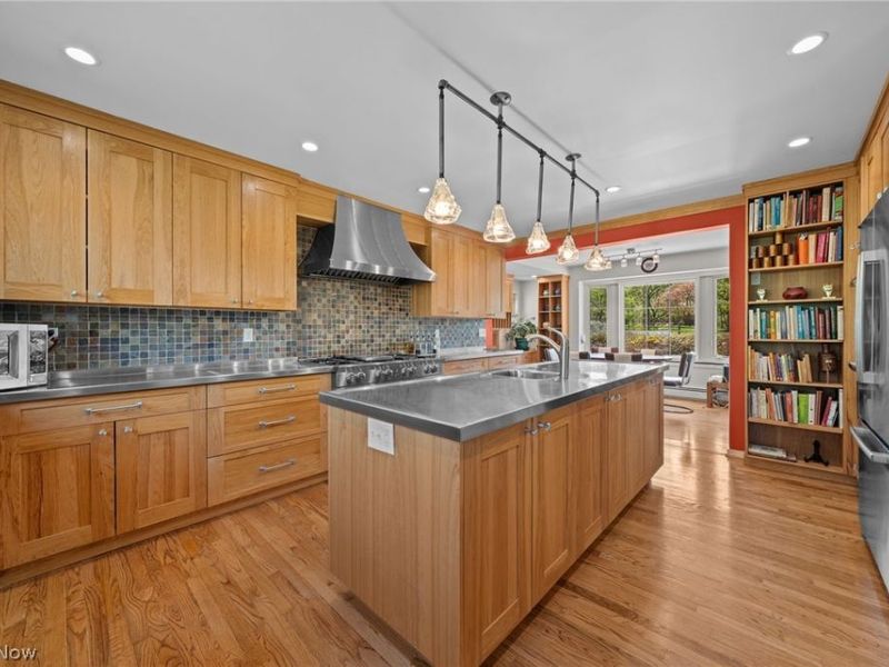 16201 Parkland Drive, Shaker Heights, OH 44120 Photo 20