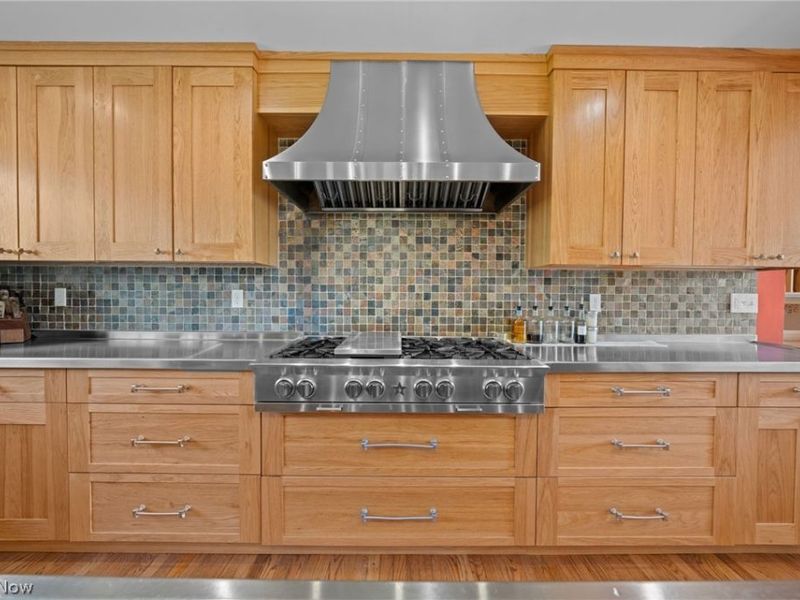 16201 Parkland Drive, Shaker Heights, OH 44120 Photo 23