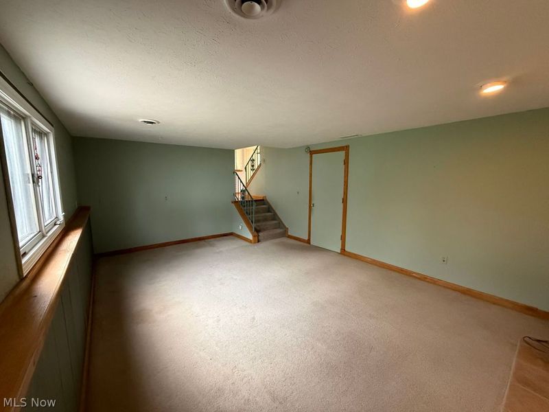 138 Valley Forge Circle, Elyria, OH 44035 Photo 14