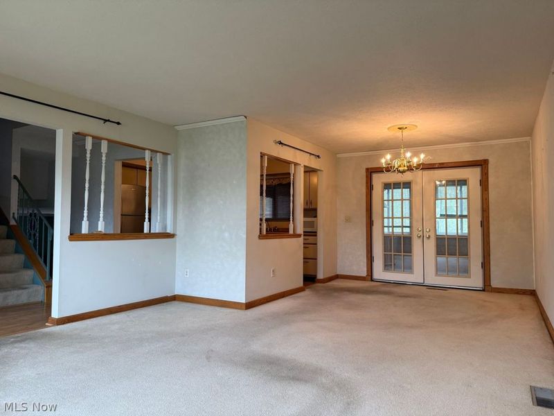 138 Valley Forge Circle, Elyria, OH 44035 Photo 2