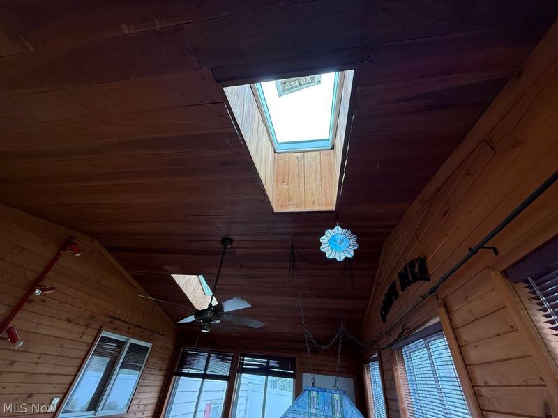 138 Valley Forge Circle, Elyria, OH 44035 Photo 8