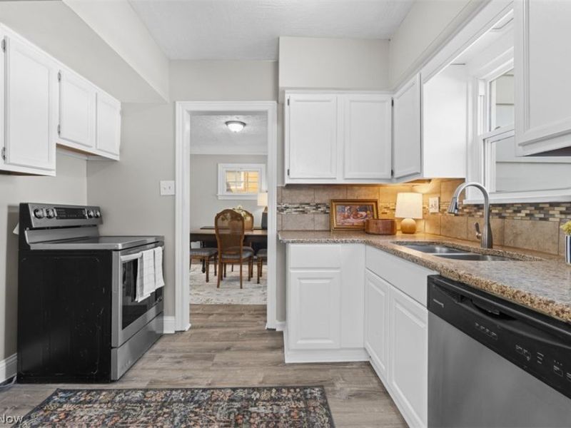 3837 Woodridge Road, Cleveland Heights, OH 44121 Photo 15