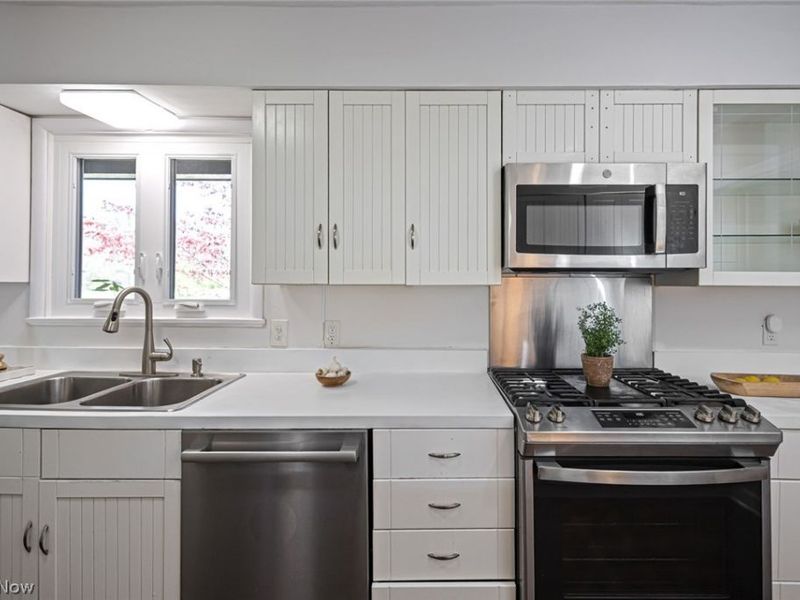 22350 Shaker Boulevard, Shaker Heights, OH 44122 Photo 21