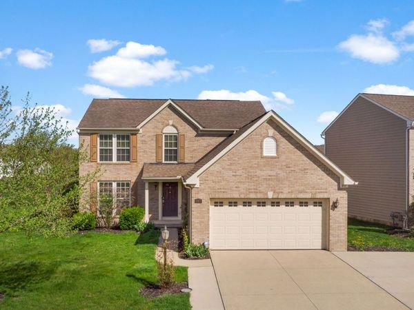 817 Horseshoe Way , Avon Lake, OH 44012