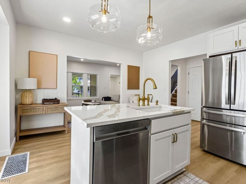 1045 Nela View Road, Cleveland Heights, OH 44112 Photo 12