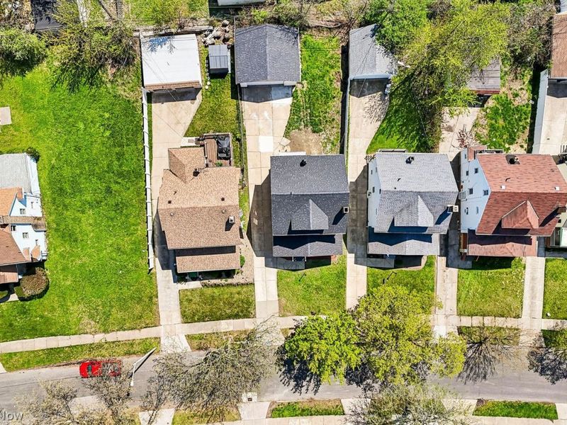 1045 Nela View Road, Cleveland Heights, OH 44112 Photo 3