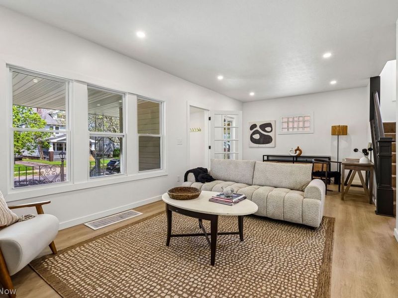 1045 Nela View Road, Cleveland Heights, OH 44112 Photo 7