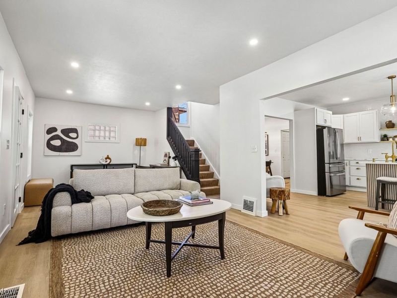 1045 Nela View Road, Cleveland Heights, OH 44112 Photo 8