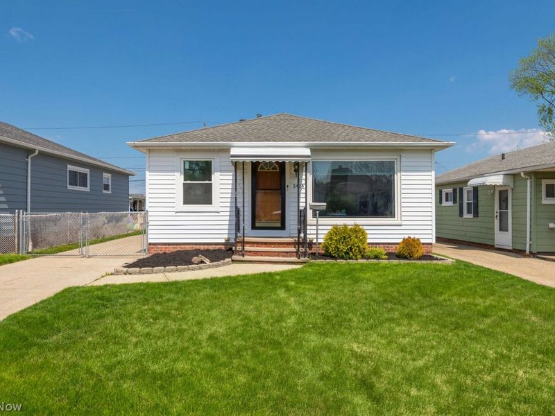 3426 Center Drive, Parma, OH 44134 Photo 2