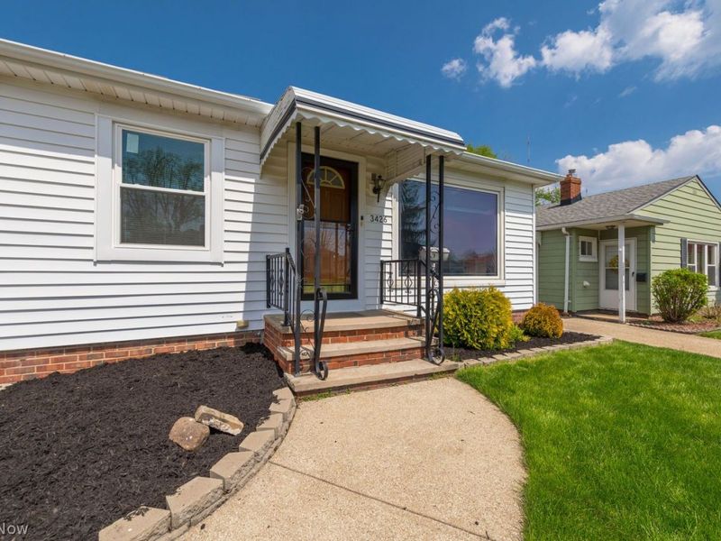 3426 Center Drive, Parma, OH 44134 Photo 3