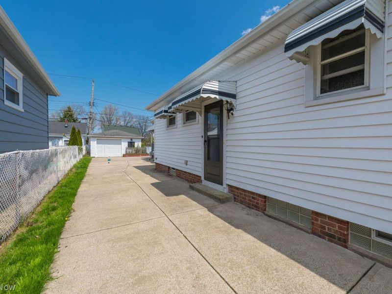 3426 Center Drive, Parma, OH 44134 Photo 4