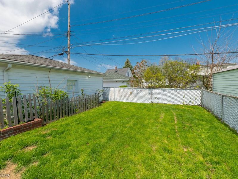 3426 Center Drive, Parma, OH 44134 Photo 9