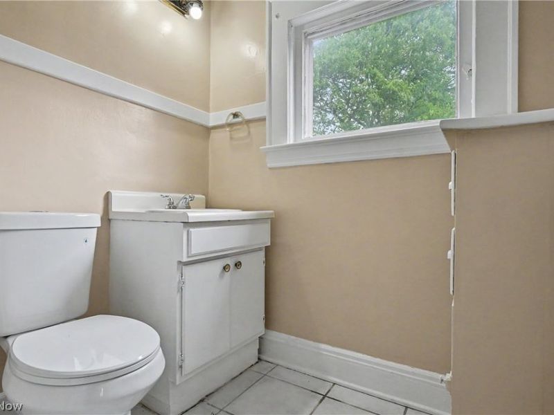 793 Thayer Street, Akron, OH 44310 Photo 12