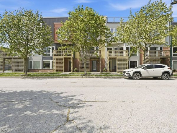 1268 W 74th Street , Cleveland, OH 44102