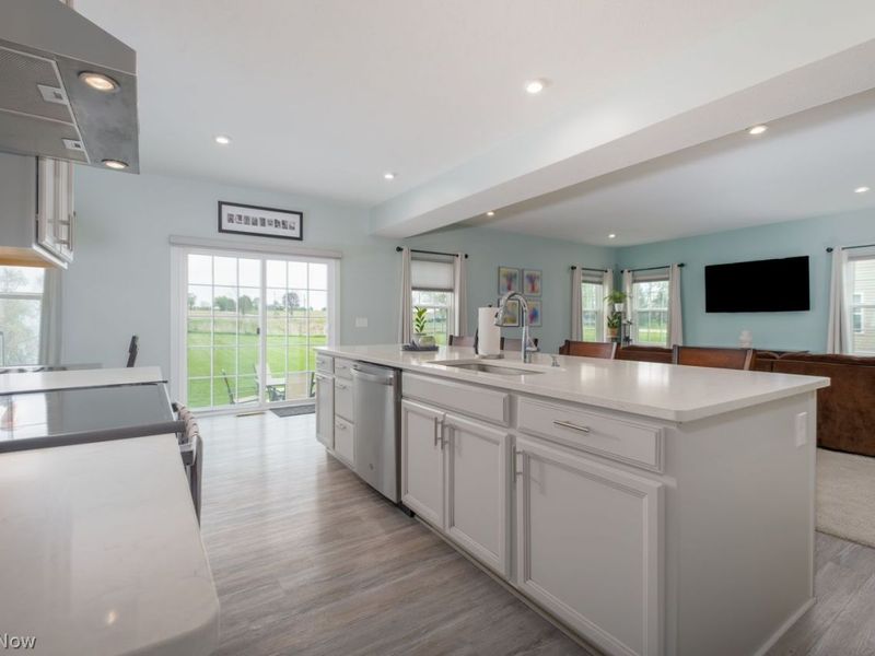 7906 Cobbler Avenue NE, Canton, OH 44721 Photo 10