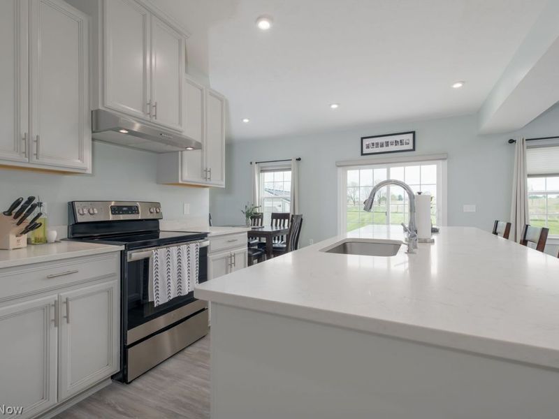 7906 Cobbler Avenue NE, Canton, OH 44721 Photo 11