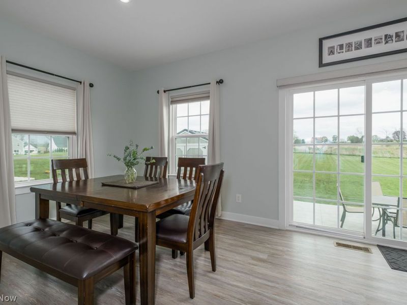 7906 Cobbler Avenue NE, Canton, OH 44721 Photo 15