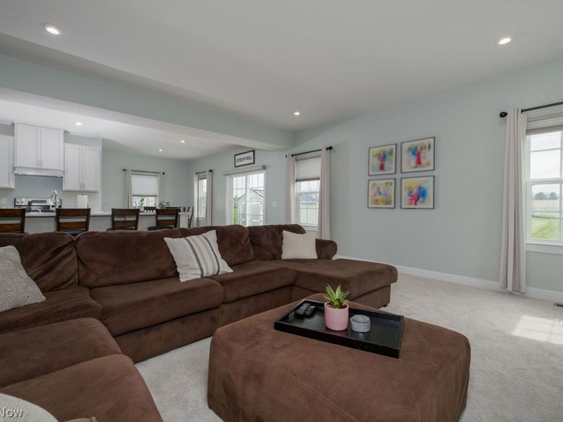 7906 Cobbler Avenue NE, Canton, OH 44721 Photo 6