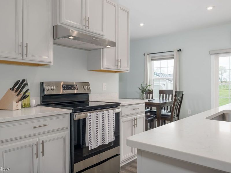 7906 Cobbler Avenue NE, Canton, OH 44721 Photo 8