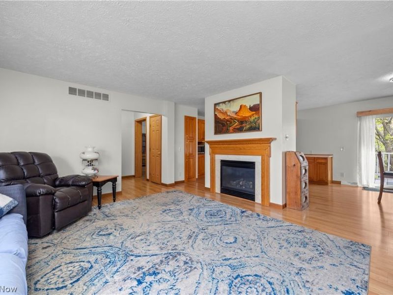 2327 Stonepath Street, Lorain, OH 44052 Photo 2