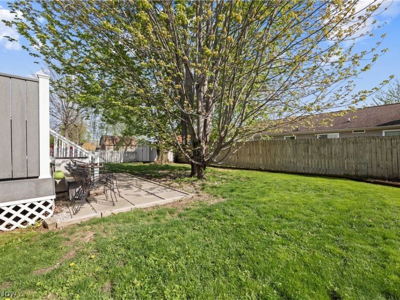 2327 Stonepath Street, Lorain, OH 44052 Photo 35