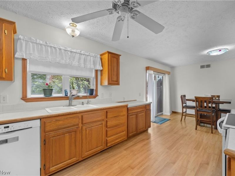 2327 Stonepath Street, Lorain, OH 44052 Photo 6