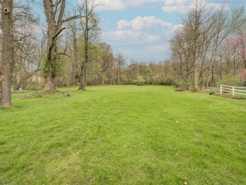 177 S Main Street, Chagrin Falls, OH 44022 Photo 2