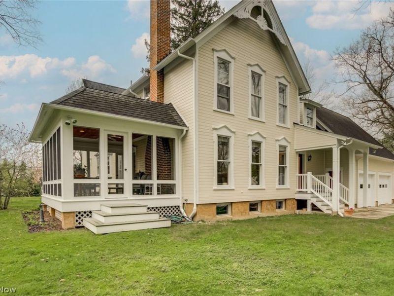 177 S Main Street, Chagrin Falls, OH 44022 Photo 3