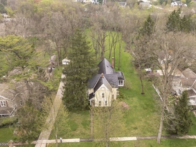 177 S Main Street, Chagrin Falls, OH 44022 Photo 5