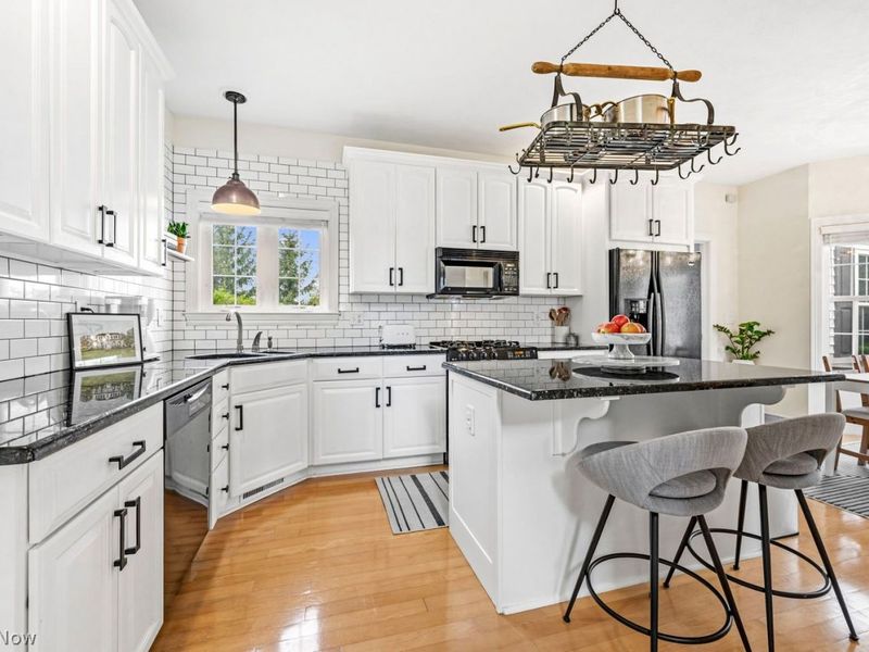 6084 Nicholson Drive, Hudson, OH 44236 Photo 10