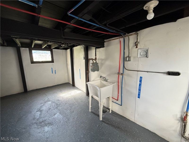 9911 Gambier Avenue, Cleveland, OH 44102 Photo 22