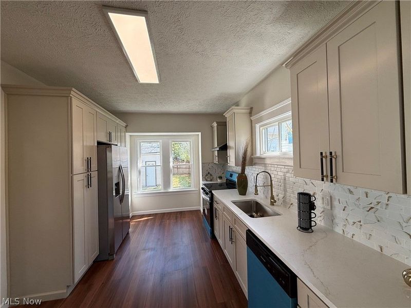 9911 Gambier Avenue, Cleveland, OH 44102 Photo 7