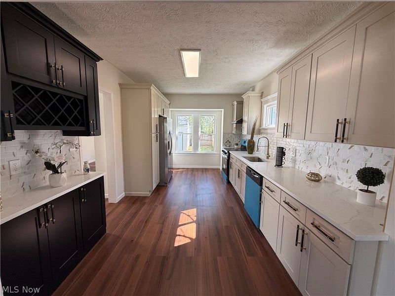 9911 Gambier Avenue, Cleveland, OH 44102 Photo 9